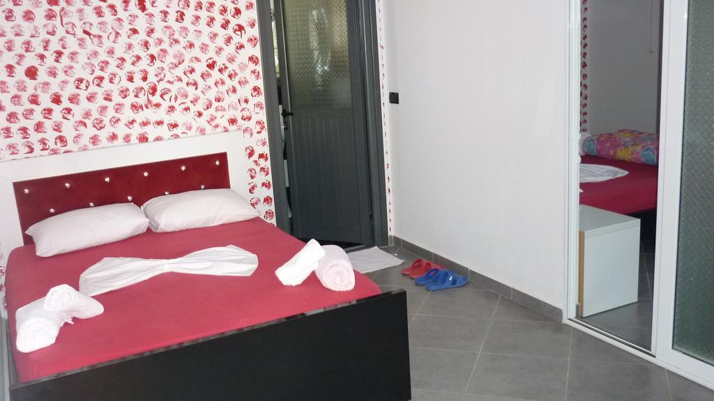 Hotel Ilio Ksamil Exterior photo